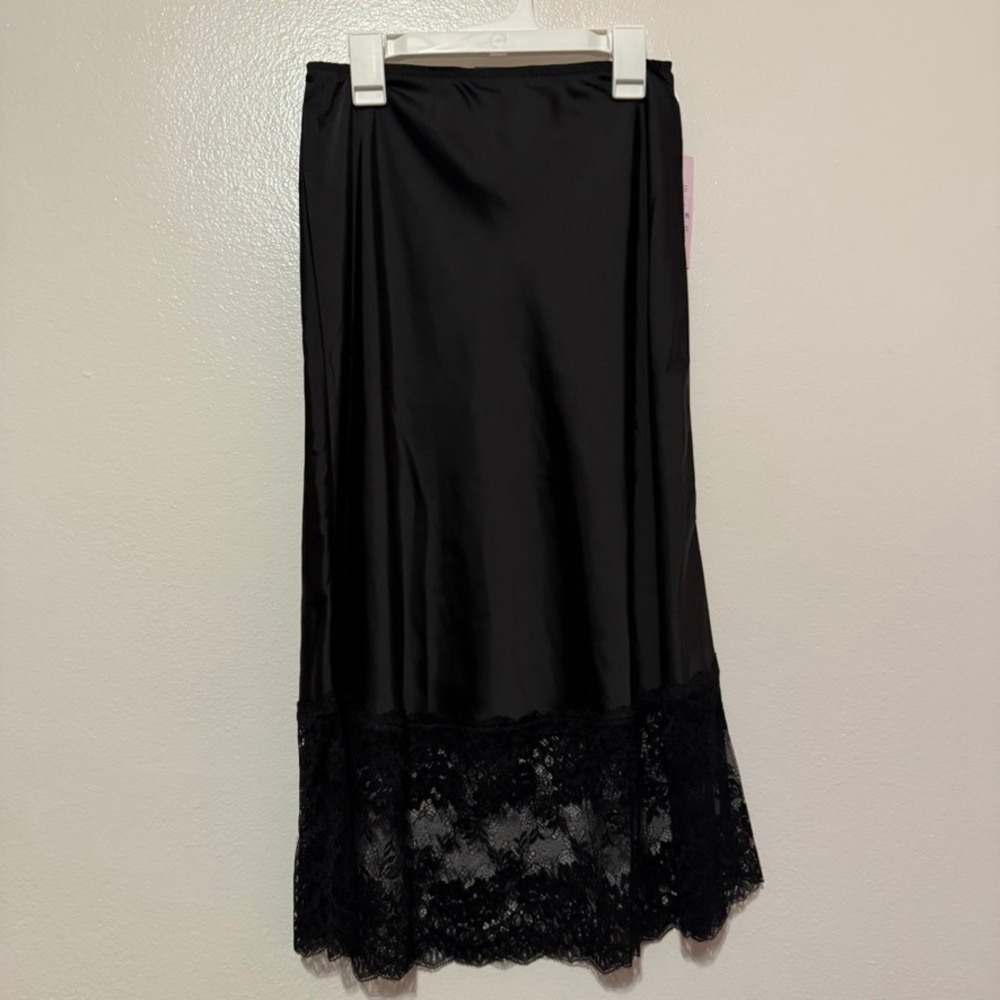 Wild Fable Black Satin Midi Skirt Lace Trim XS NWT Black